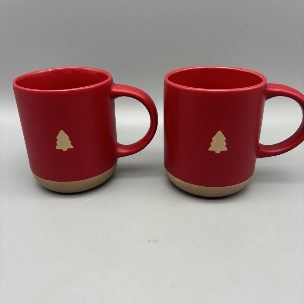 Bay Island Red Ceramic‎ Coffee Mug Christmas Pine Tree Tan Base Set Of 2